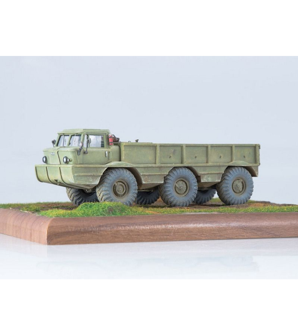 Сборная модель AVD Вездеход-Амфибия ЗИЛ-132П, 1/43