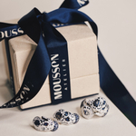 Кольцо Варежки с сапфирами и эмалью, белое золото 750, R0096-1/8