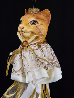 Елочная игрушка Принцесса-кошка 9х36см ChristmasDeLuxe кремовая