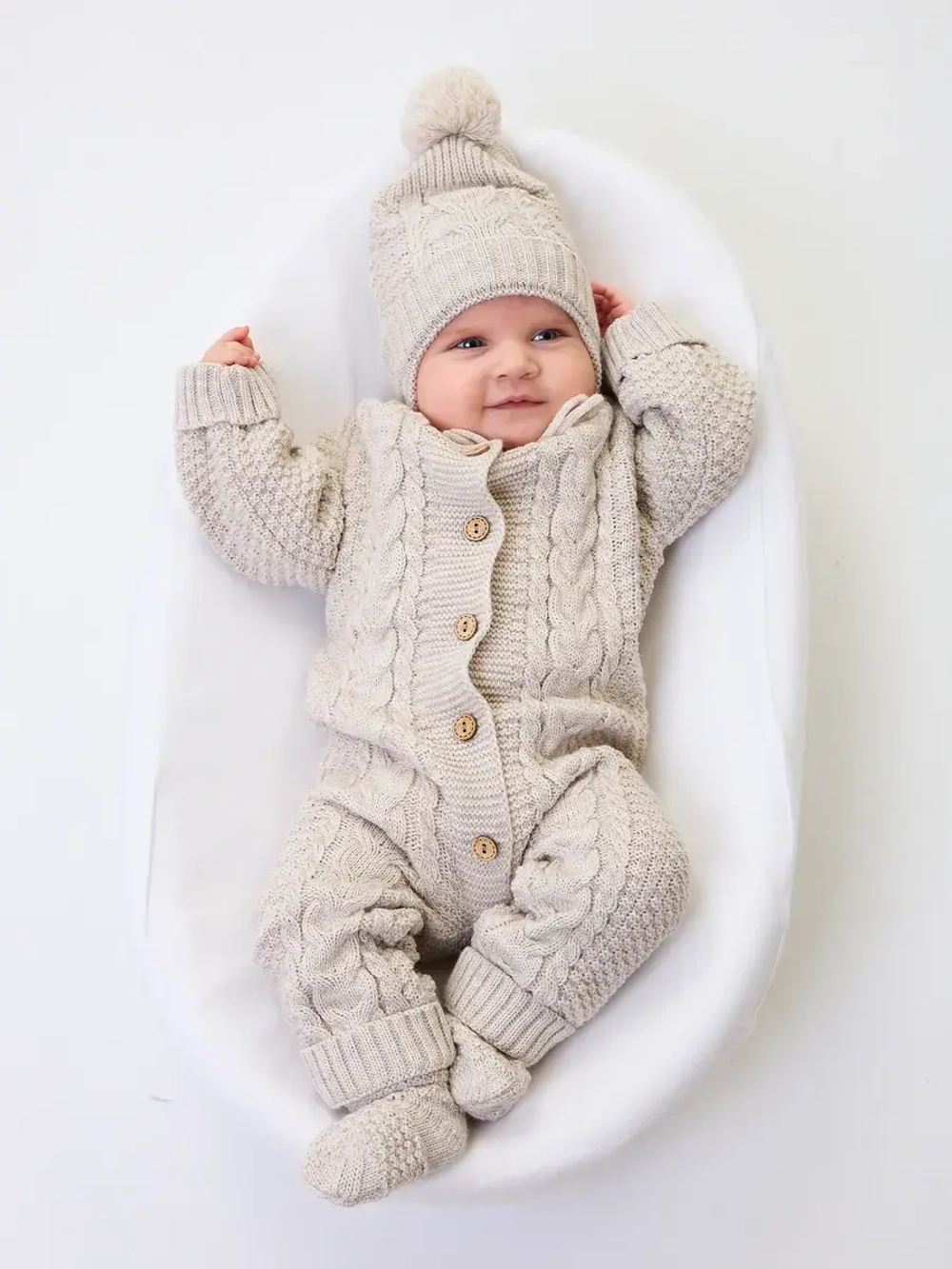 вязаный комбинезон для новорожденных