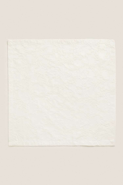 ZARA HOME САЛФЕТКА С ЖАККАРДОВЫМ РИСУНКОМ В ВИДЕ ЛИСТЬЕВ (КОМПЛЕКТ ИЗ 2 ПРЕДМЕТОВ), СВЕТЛО-БЕЖЕВЫЙ