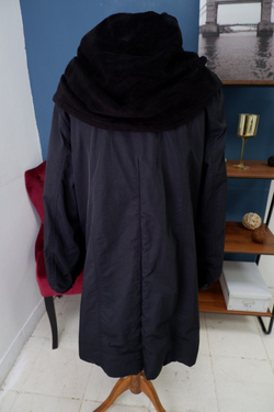 Пальто Romantic Collection демисезонное 52 размер