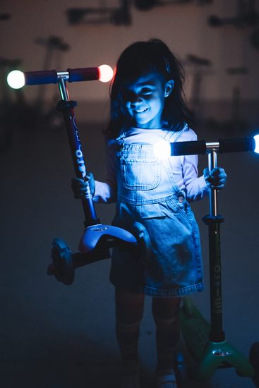 Самокат Mini Micro Deluxe Magic LED сиреневый