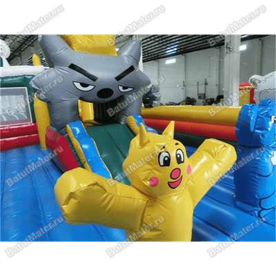 Надувной батут с крышей "Злой страшный серый волк"