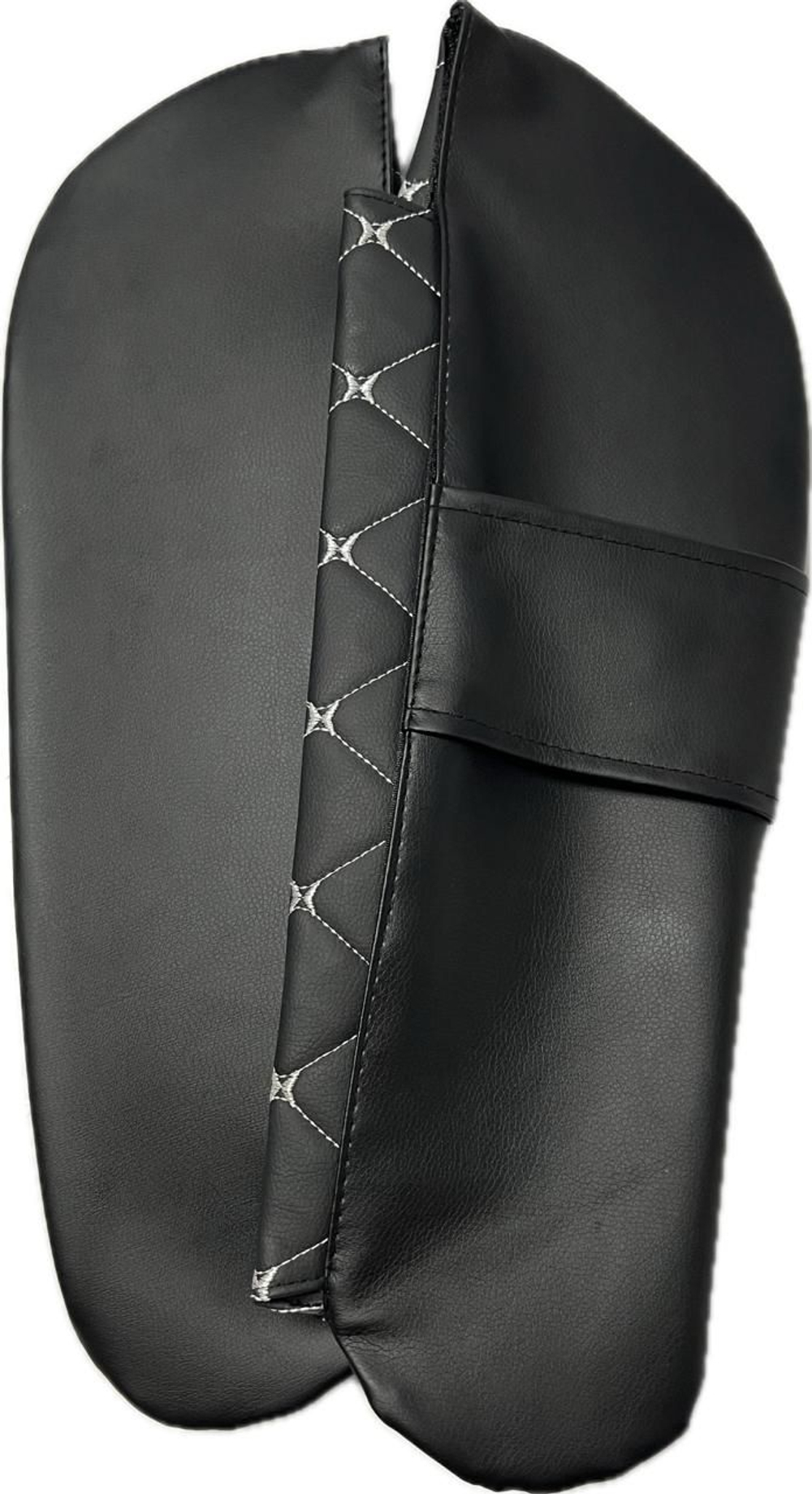 Чехлы на козырьки Волга 3110, 31105 (белая нить Бабочка)