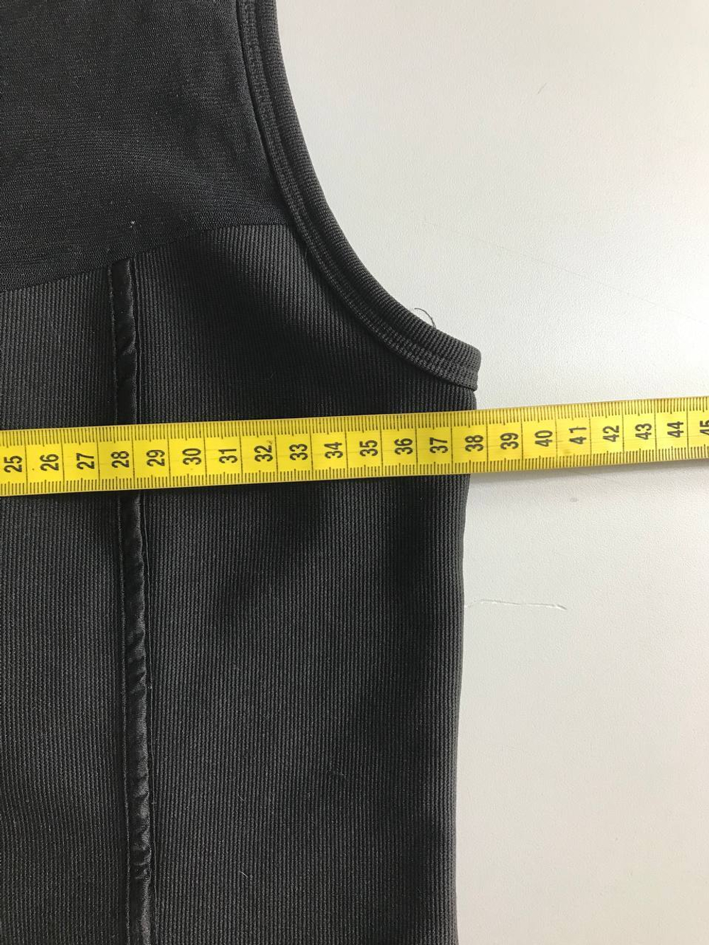 Топ обтягивающий, визуально 40 размер