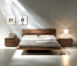 Кровать из массива дерева