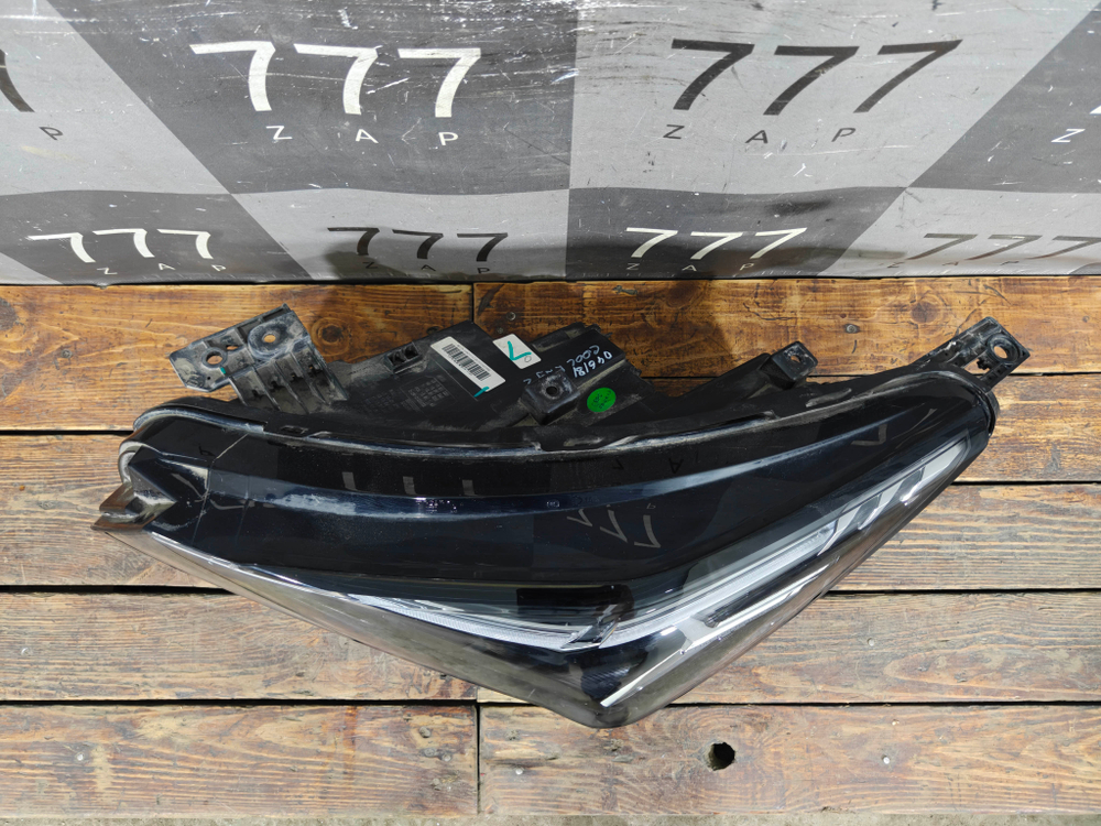 Фара левая LED Geely Coolray 23-нв Б/У Оригинал 7051055300