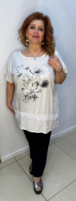 Белая нарядная туника-футболка со стразовым принтом