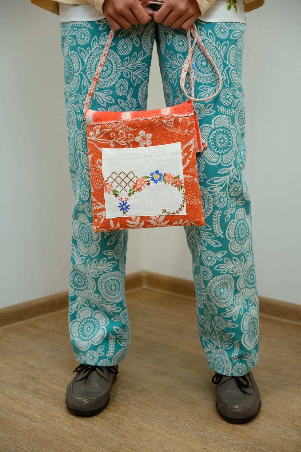 Сумка Soeurs Red Flowers One Pocket оранжевая