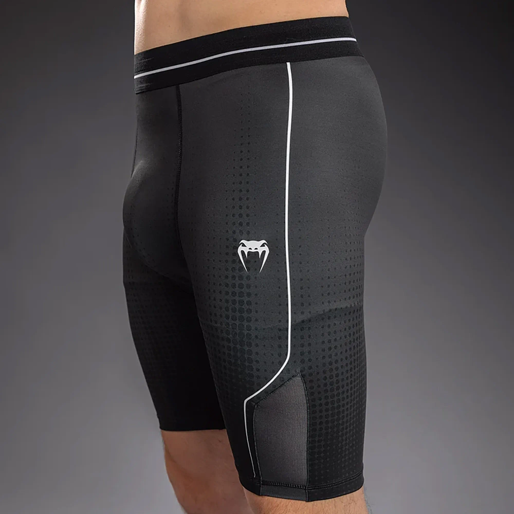 Компрессионные Шорты Venum Stealth Vale Tudo black/white
