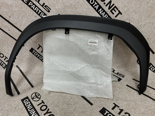 Накладка крыла переднего левого YARIS CROSS TOYOTA 7560252040