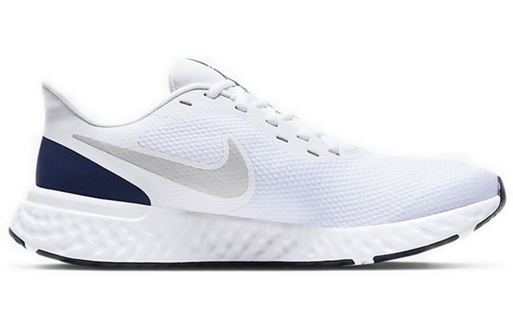 Кроссовки Nike Revolution 5