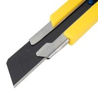 Нож упрочненный с двухкомпонентной обрезной ручкой 25 мм Yoko