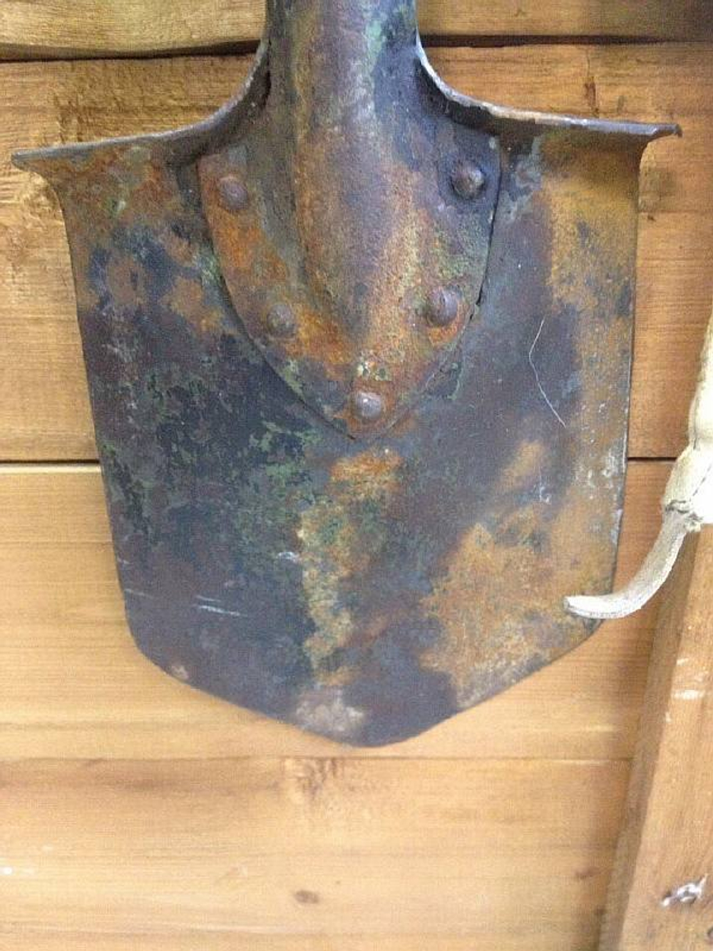 Лопата малая пехотная пятиугольная образца 1941 с чехлом