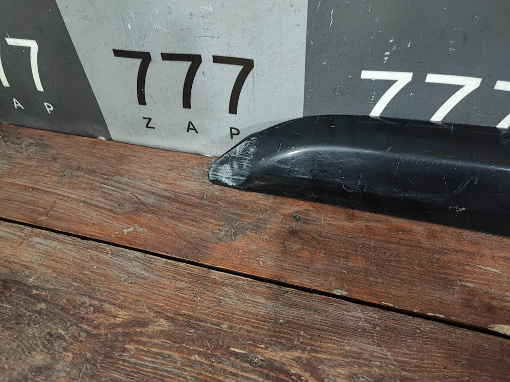 Накладка двери передней левой Peugeot Traveller 3 16-нв Б/У Оригинал 9828889077