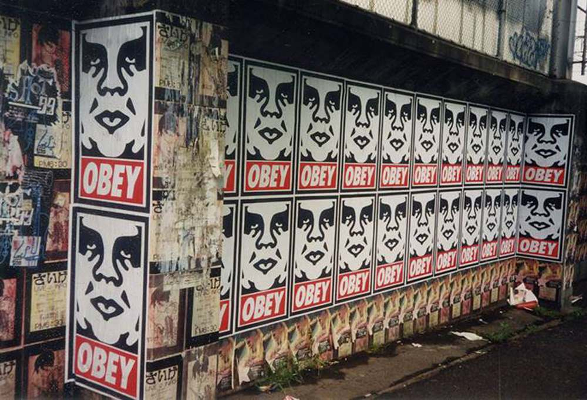 OBEY: что за бренд, история Шепарда Фейри и философия «Не подчиняйся"