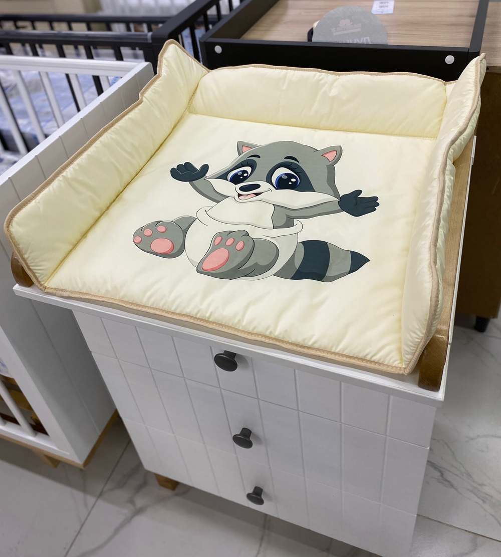 BAMBOLA Матрасик на комод для пеленания Люкс Енот 80*65