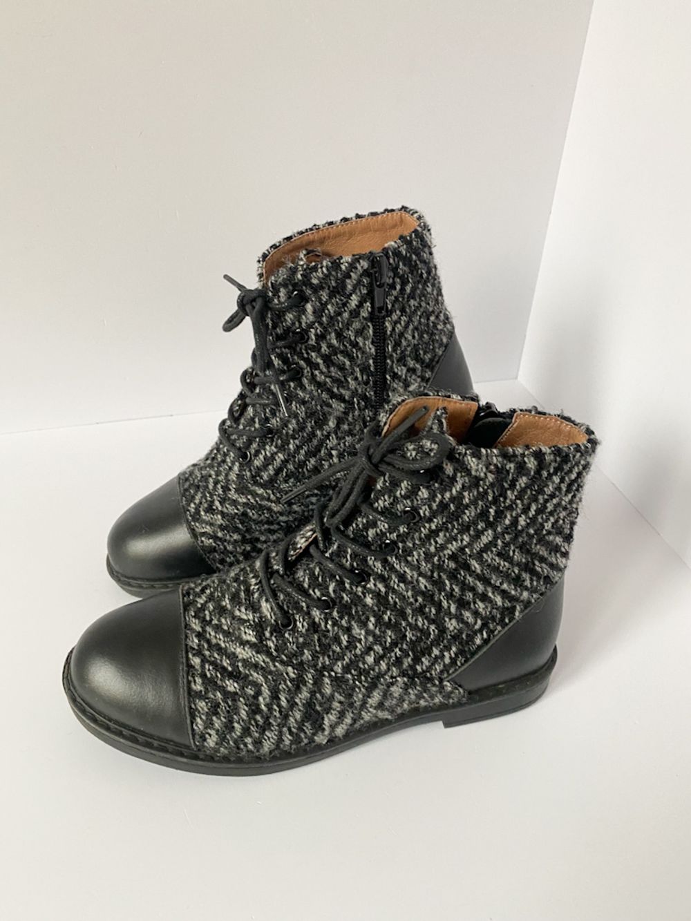 Ботинки Age of Innocence, 32