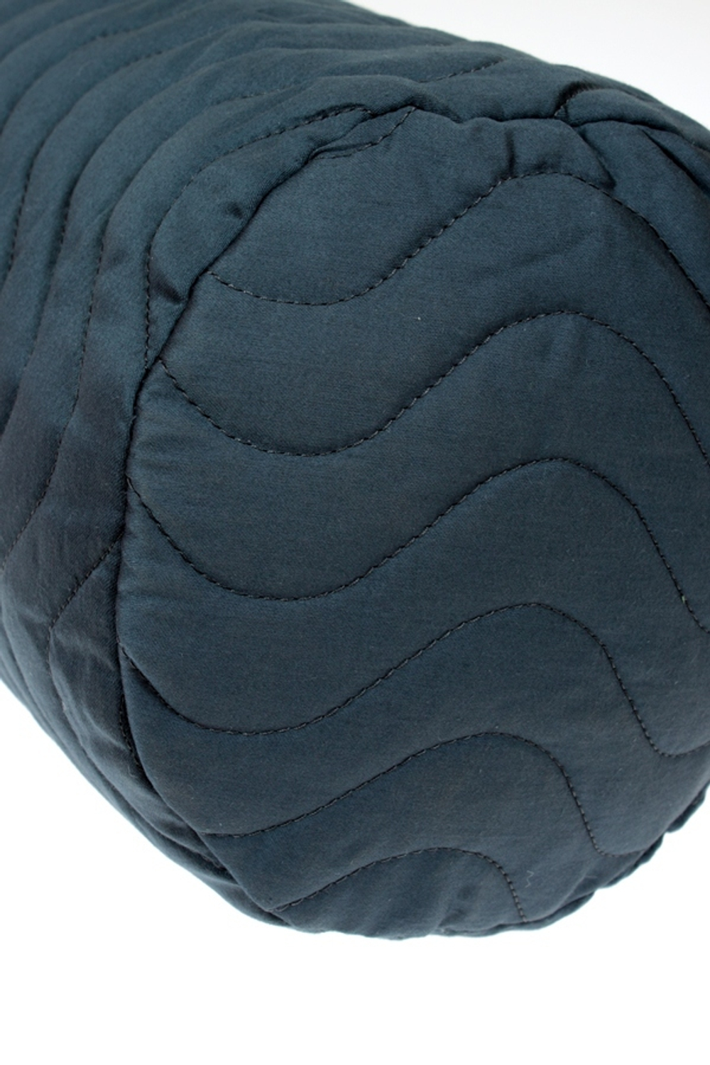 Элитная наволочка декоративная для подушки-валика New Wave от Bovi фрагмент