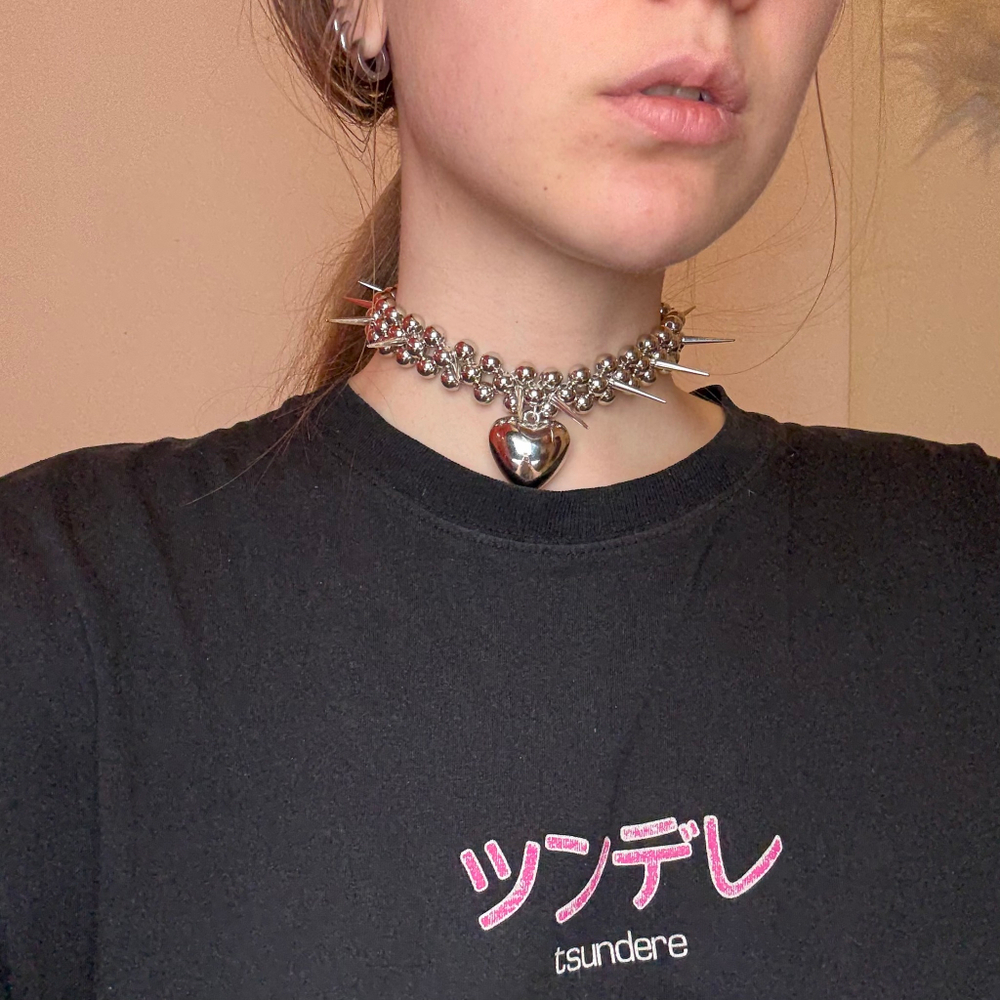 sharp heart necklace