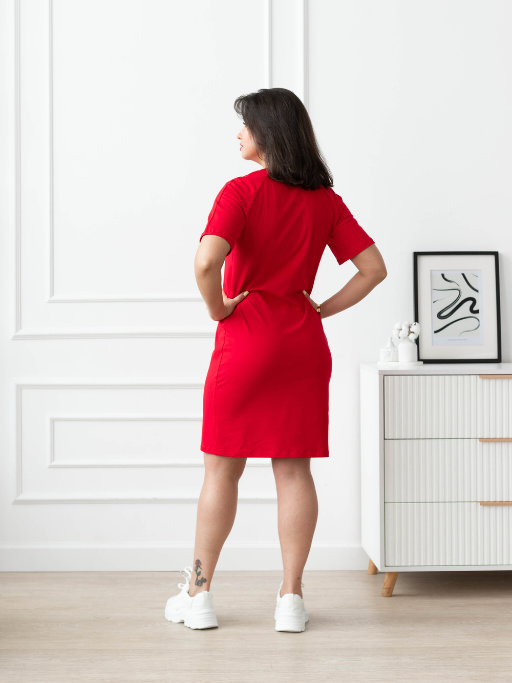 Платье спортивное укороченное