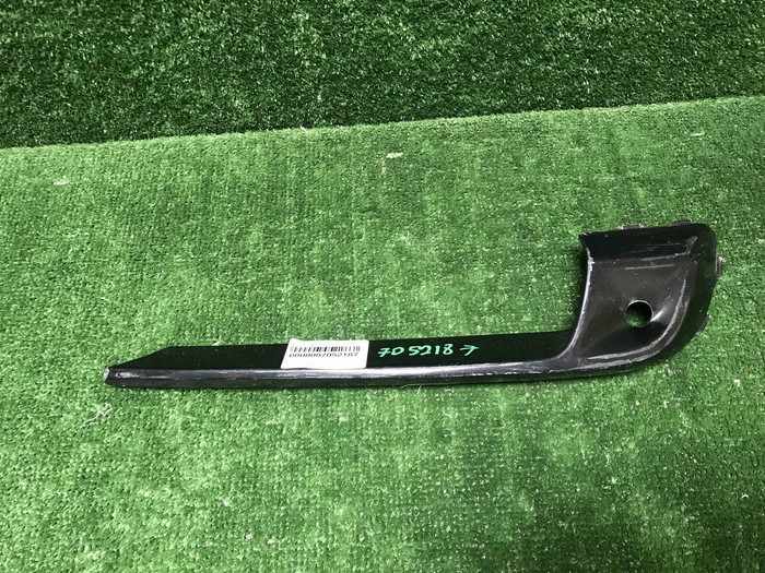 Накладка переднего бампера Porsche Cayenne 3 17-23