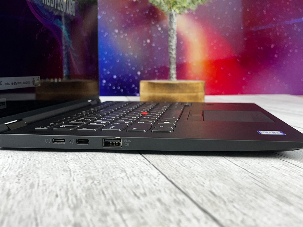 Ноутбук Intel Lenovo ThinkPad X1 Yoga Gen 3 LTE Core i5-8250U 14" FHD IPS TOUCH Intel UHD Graphics Windows 10