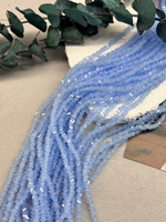 Треугольные бусины, хрустальное стекло 4 мм, нить 33 см, небесный опал