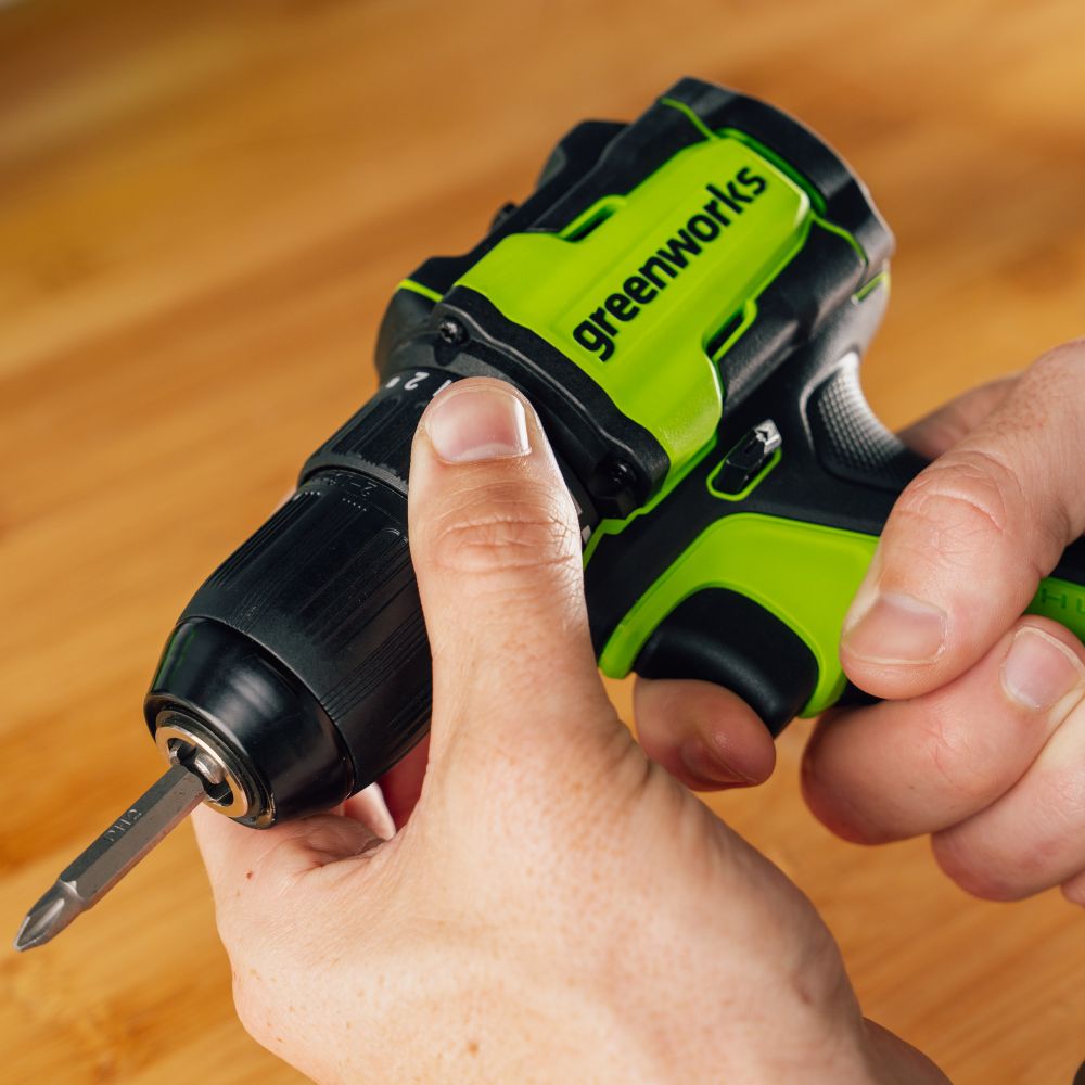 Дрель-шуруповерт акк. Greenworks DD345, 24V, б/щет, 27/45 Нм, 0-450 / 0-1850 об/мин, 13мм, 1х4Ач, ЗУ, кор (3708307CUB)