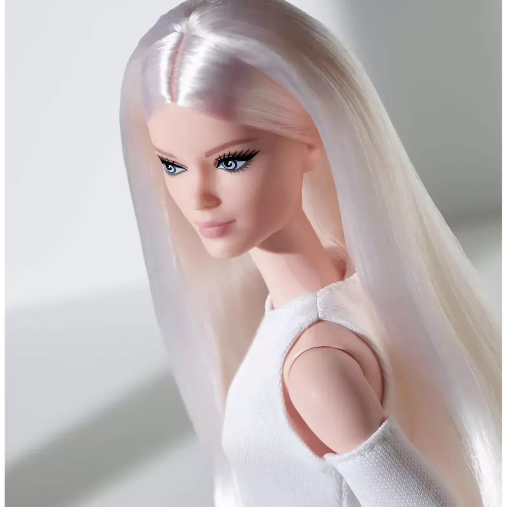 Кукла Barbie Looks блондинка GXB28