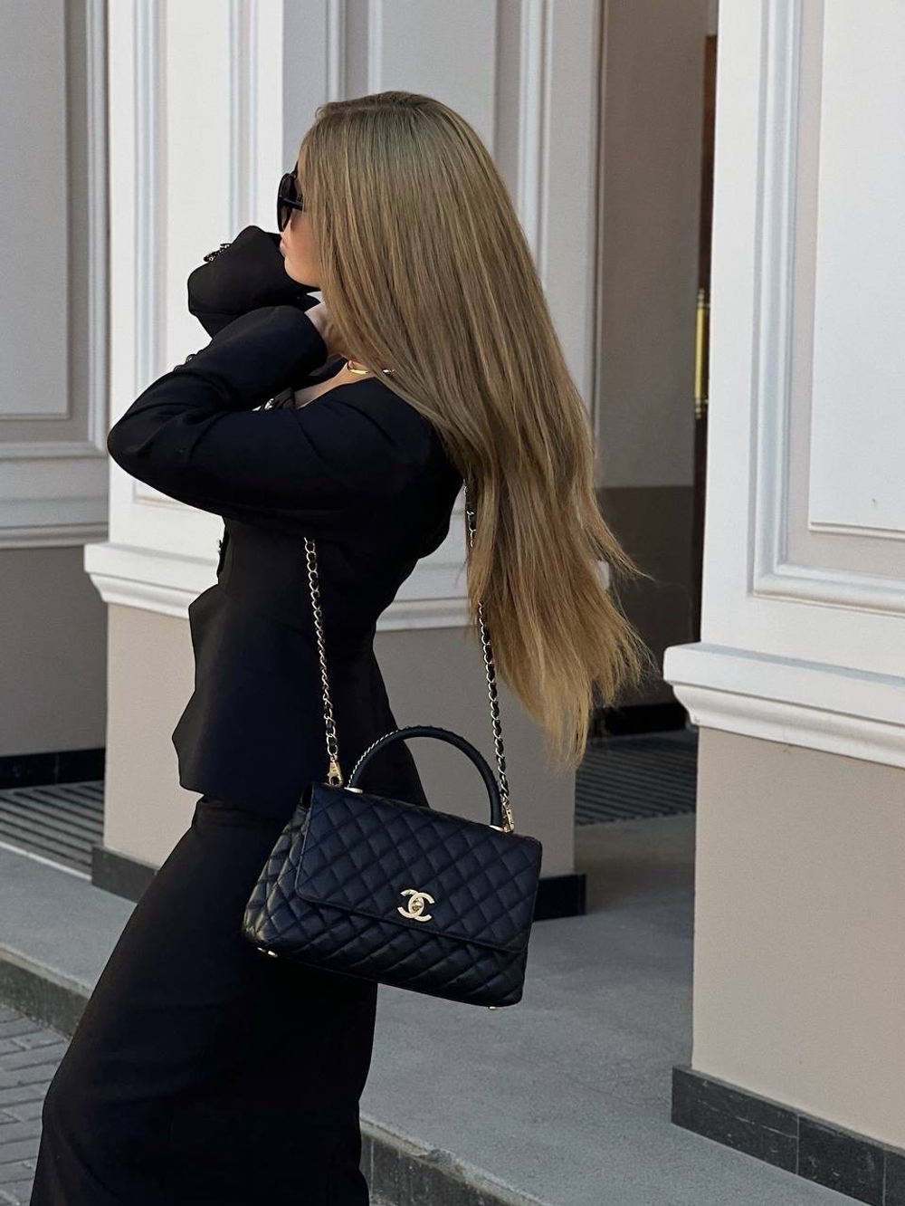 Жакет в черном цвете