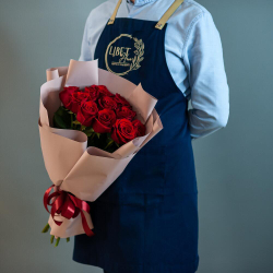 Букет из 11 красных роз Эквадор премиум упаковке