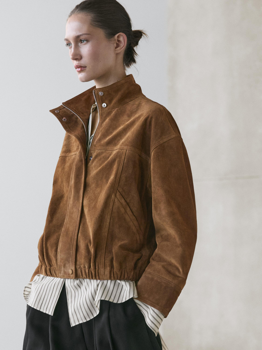 Massimo Dutti Короткий замшевый бомбер, цвет верблюжьей шерсти