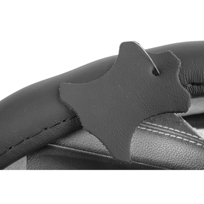 Оплетка на руль (M 38 см нат. кожа) черная, формованная ARNEZI A0501025