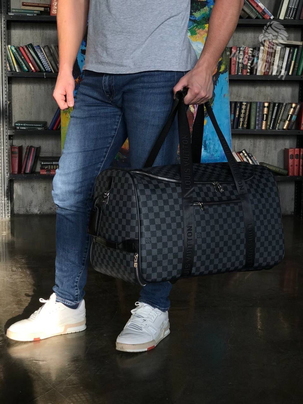 Дорожная сумка на колесах Louis Vuitton