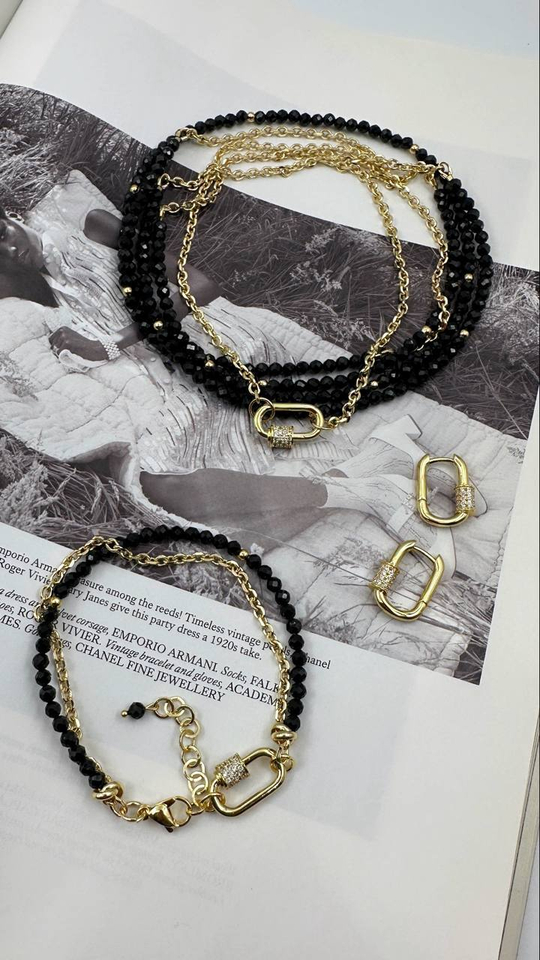 Браслет "Гея" с черной шпинелью, оттенок золото