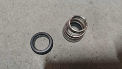 Запасная часть для насосов "LEO" моделей XST32-160/15, XSTm32-160/15, XST32-160/22, XSTm32-160/22, XST32-160/30, XSTm32-160/30 - комплект сальников №10001254