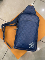 Сумка-мессенджер Louis Vuitton