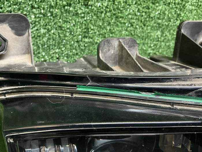 Фара правая Hongqi E-HS9 (2020-н.в.) LED