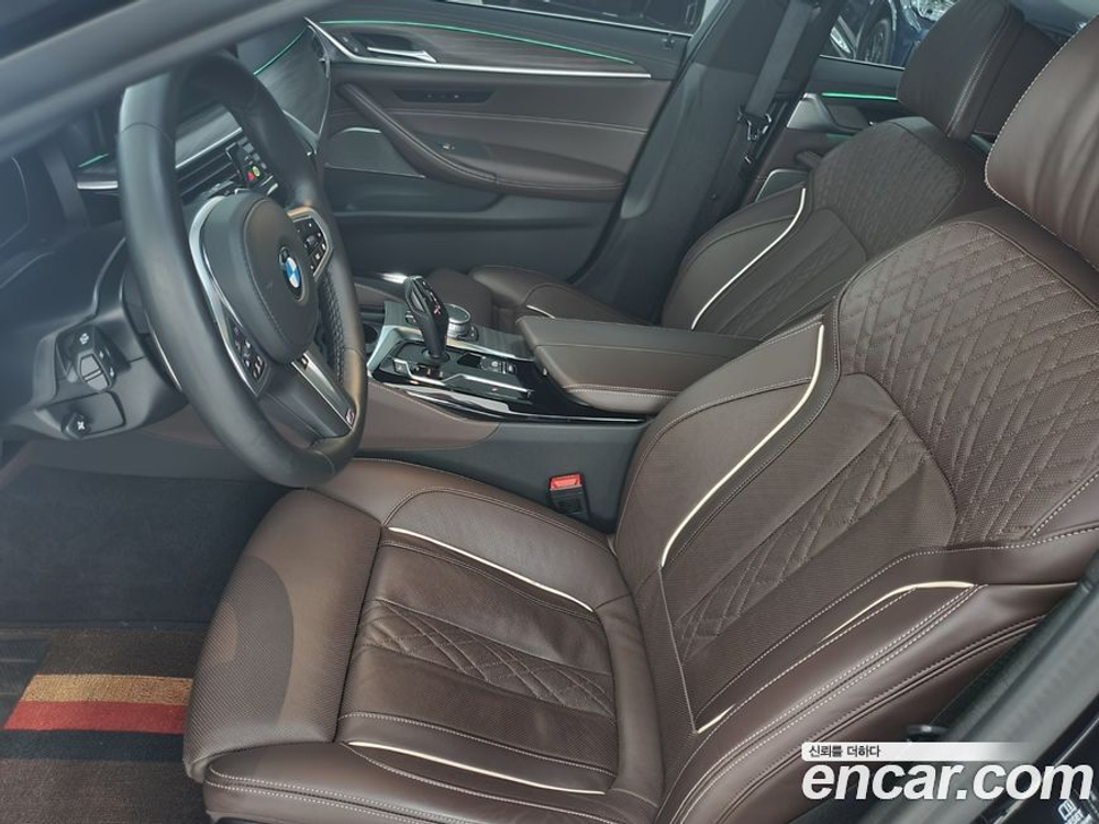 BMW 5 Series (G30) 530i M Sports (01.2021)