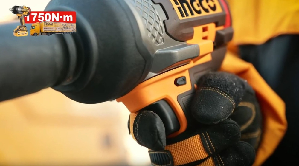 Аккумуляторный бесщеточный ударный гайковерт INGCO CIWLI201751 INDUSTRIAL 20 В 1/2" 1750 Нм / 2100 Нм