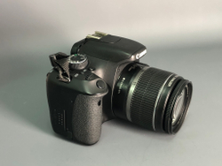 Canon 600D Kit 18-55mm IS 5.500 кадров