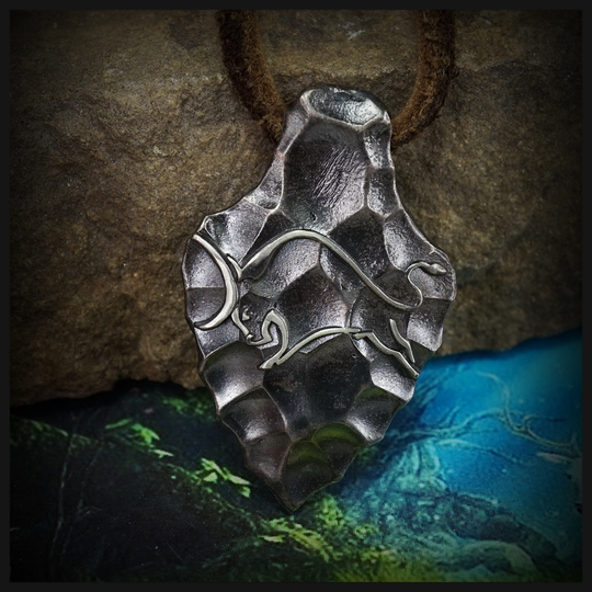 Кулон- подвеска "Инстинкт" авторская работа , мельхиор