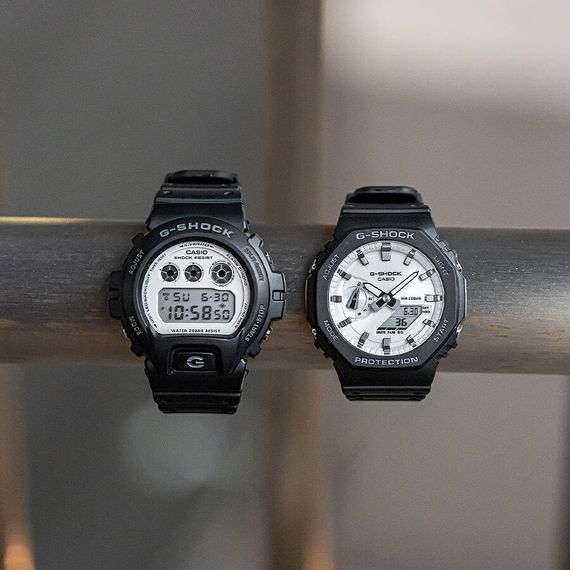 Наручные часы Casio GA-2100WD-1A