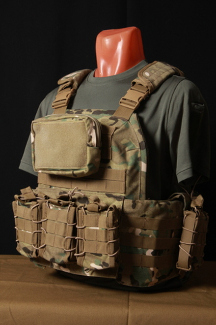 Жилет "Бронепласт М1" + Бронепластины Бр2