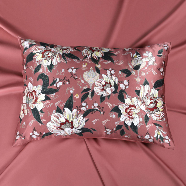 Наволочка 50x70 Mollen Лазоревый цветок вишнёво-ягодная хлопковая