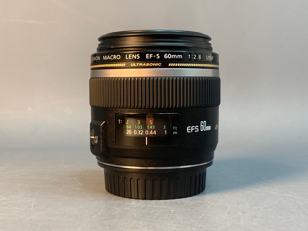 Canon EF-S 60mm 2.8 USM