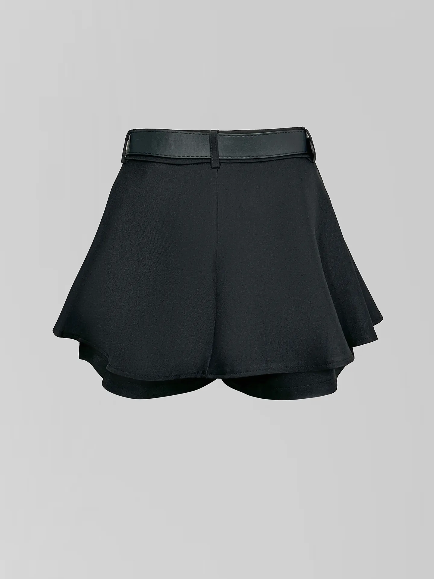 Шорты 4U 2017386 однотонные с ремнем в комплекте