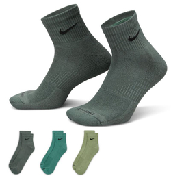 Теннисные носки Nike Everyday Plus Cushioned Training Ankle Socks 3P - разноцветный